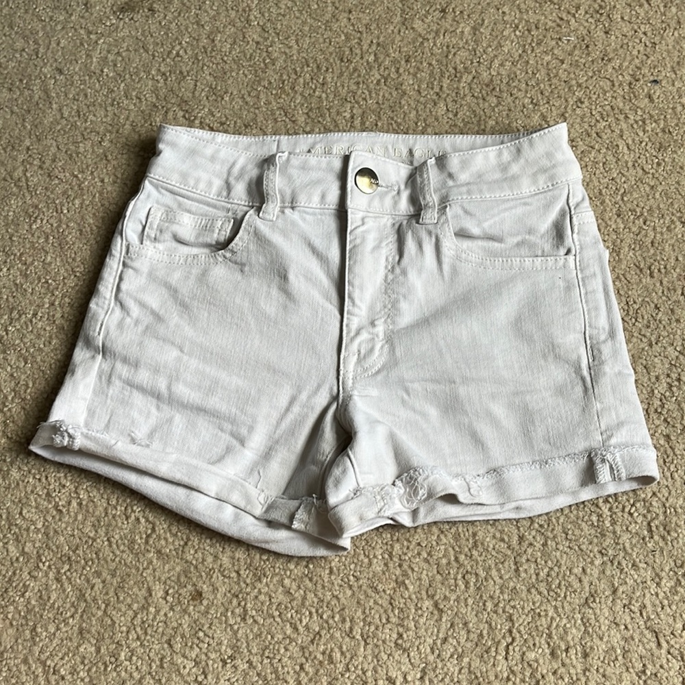 American eagle white shorts